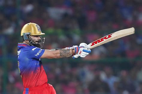 Rr Vs Rcb Ipl Virat Kohli Brings Up His Th Century To Lay