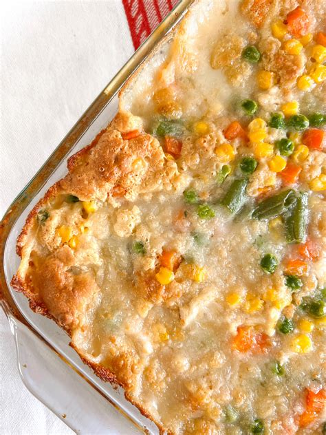 This Viral Chicken Cobbler Is My New Favorite Way To Use Rotisserie Chicken