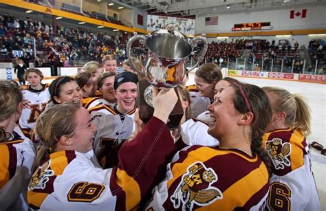 2012 2013 Wcha Womens Hockey Champs Minnesota Golden Gophers Minnesota Golden Gophers Women