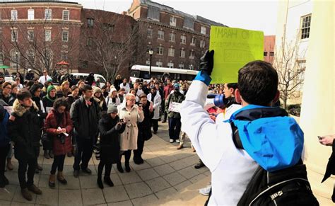 Yale Joins National Aca Repeal Protests Yale Daily News