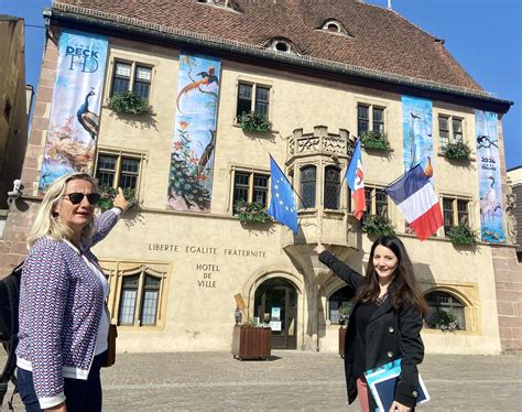 Des Tentures Sur La Mairie Guebwiller