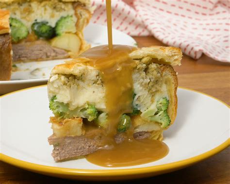 roast dinner pie planet food