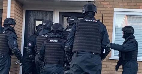 Police Squad Swoop In Dawn Drugs Raid In Bedworth Coventrylive