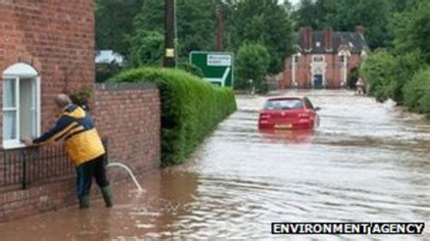 River Teme Flood Warnings After Heavy Rain In Worcestershire Bbc News