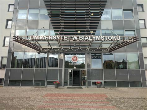 Uniwersytet W Białymstoku 12