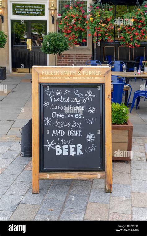 Pub Chalk Board Advertising Christmas Food And Drink Stock Photo Alamy