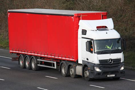 YM64HJF Mercedes Actros 2543 M4 Downend Bristol 19 2 201 Flickr