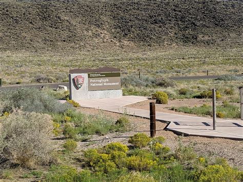 Petroglyph National Monument - Go Wandering