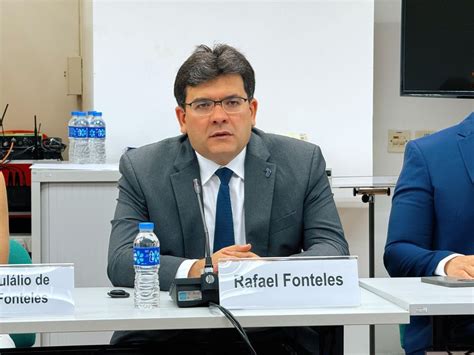 Rafael Fonteles destaca adesão da nova Carteira de Identidade Nacional