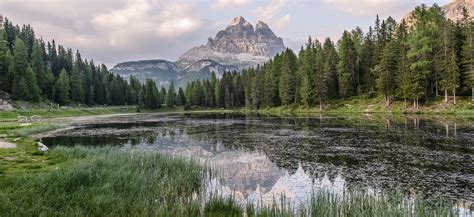 Dreamy Pixel | Reflections at lake Antorno in Dolomites - Dreamy Pixel