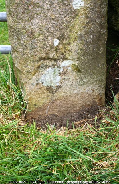 Benchmark On Gatepost On Nw Side Roger Templeman Geograph