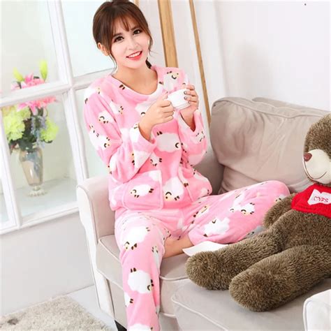 Womens Autumn And Winter Sleepwear Pajamas Set Home Cothing Camisolas