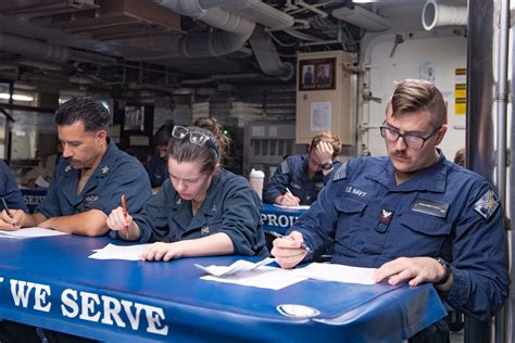 DVIDS Images USS Mason Bid Farewell To Departing XO In The Red Sea