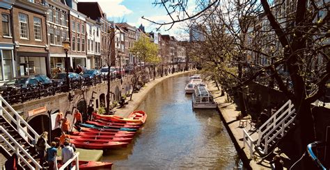 Canals in Utrecht, what else? - Orphee Way