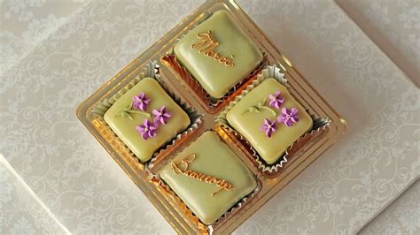 Shop Bon Vivant New York Luxury Petits Fours Cakes Miniature