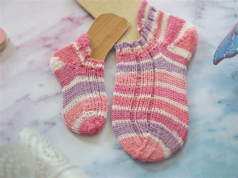 24 Sneakersocken Stricken TimotheeSairsha