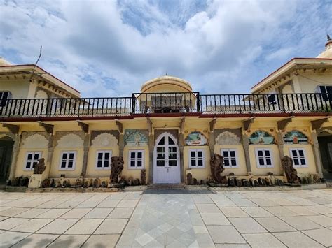 sukh mahal bundi   expect timings tips trip ideas