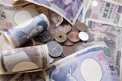 The Japanese Currency Uses A Medium To Exchange Goods And Services For