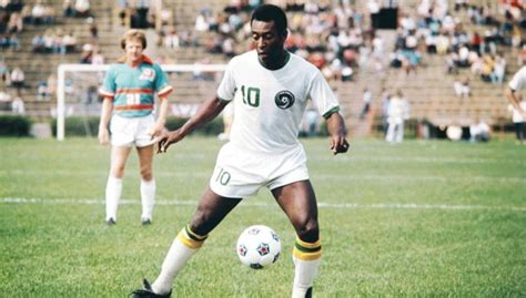 La Revolución Del Soccer El Paso De Pelé Por El Cosmos De New York 442