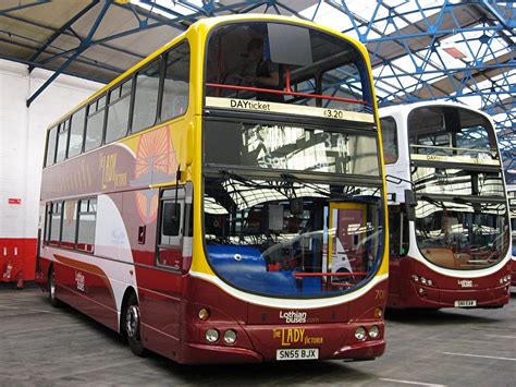 Lothian Buses 701 SN55BJX 24 09 11 02 The Lady Vict Flickr