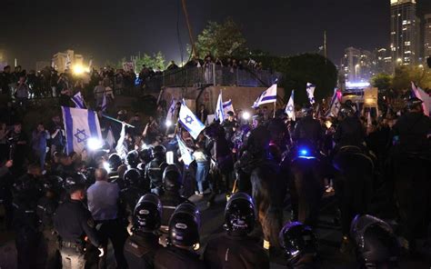 Dezenas De Milhares De Israelitas Manifestam Se Contra Reforma Judicial