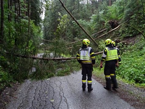 Unwettereins Tze Im Ortsgebiet Ff Belbach Markt