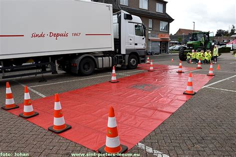 Kinderen Amb Vlezenbeek Leren Over Gevaren Dode Hoek Dankzij Kwb