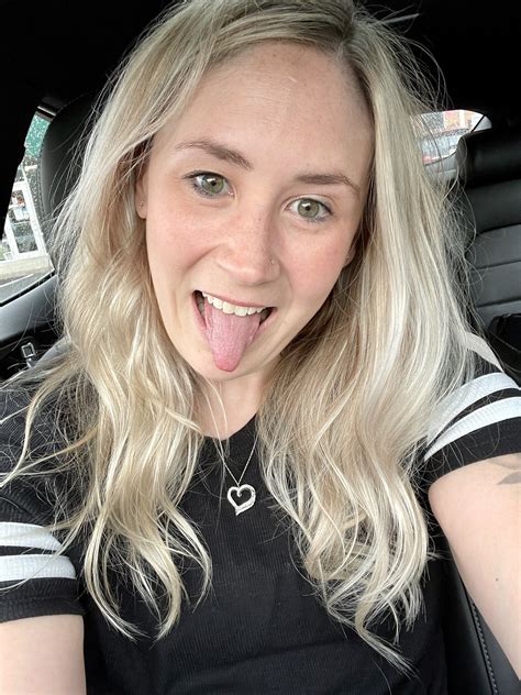 TW Pornstars SubGirl0831 Twitter On My Way To Cincinnati To Pretty Much Fuck The Entire City