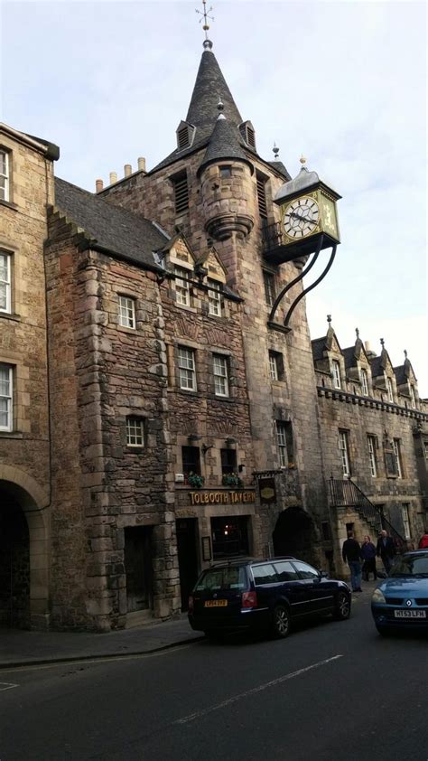 Edinburgh Old Town | Old town edinburgh, Edinburgh, Old town