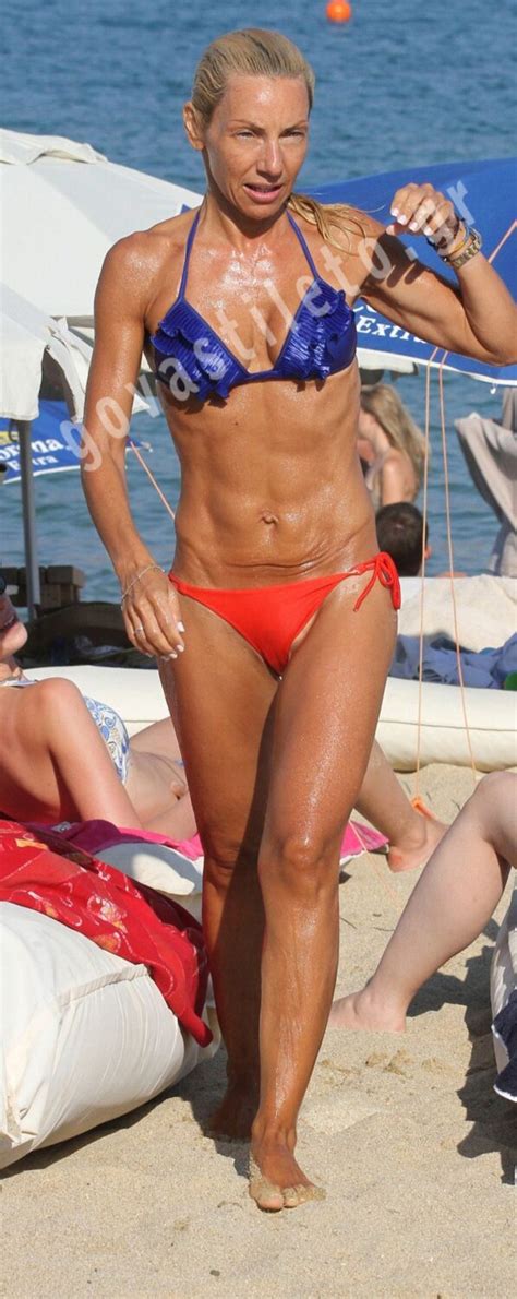 9 Hot Sexy Elena Tsavalia Bikini Pics