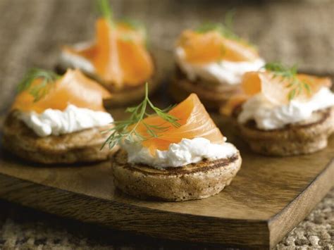 Canapés au saumon fumé et mascarpone facile découvrez les recettes de