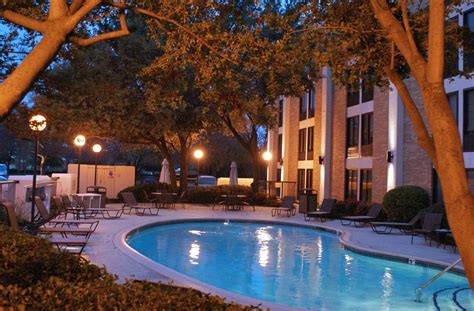 Hampton Inn Addison, TX - See Discounts