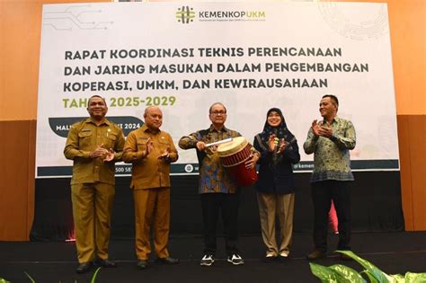 Kemenkop Ukm Sosialisasi Pengembangan Koperasi Umkm Dan Kewirausahaan