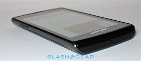 At T Samsung Captivate Unboxing First Impressions Slashgear