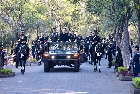 Fuerzas Armadas reafirman lealtad al Presidente de la República Once