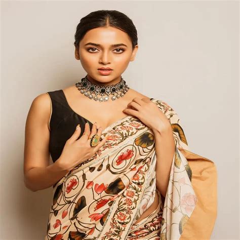 Tejasswi Prakash Looks Hot And Bold In Latest Photo