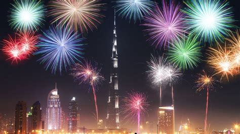 You can now buy tickets for the 2023 Burj Khalifa NYE fireworks show ...