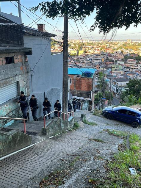 Pm Ocupa Morro Do Macaco Com Cães Drones E Helicópteros