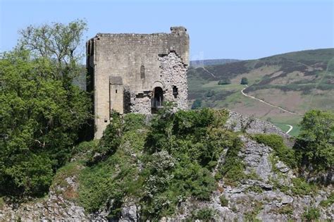 39720668-Castleton, Peveril Castle - National World | Newsprints