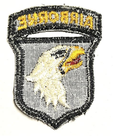 US Vietnam War 101st Airborne One Piece Patch Asian Made - Enemy Militaria