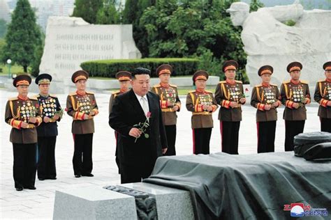 金正恩氏が中国人戦死者の墓を参拝 朝鮮戦争休戦70年 ロシア国防相が平壌到着、中朝ロ結束を誇示：東京新聞デジタル