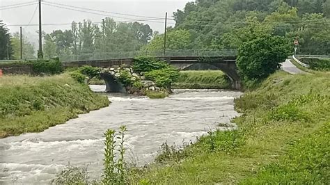 Fiumi Sorvegliati Millimetri Di Pioggia In Poche Ore Fango E Rami