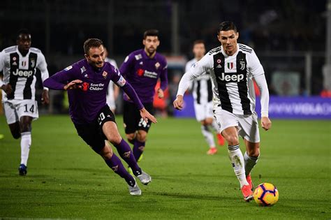 calcio  tv oggi dove vedere  chiaro le partite della   serie