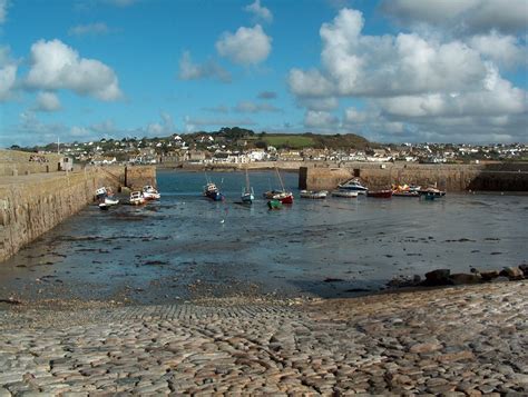 St Michaels Mount The Harbour Colin Manton Cc By Sa Geograph