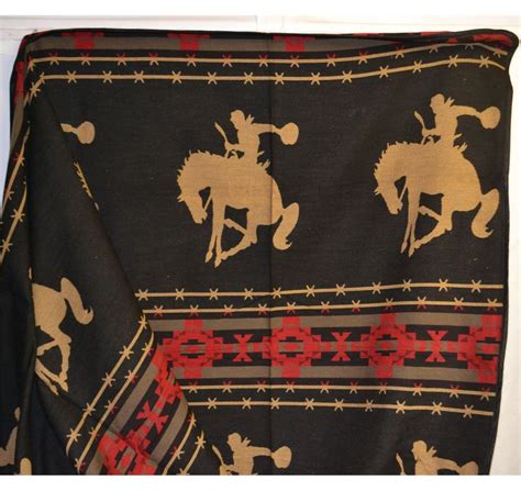 WESTERN-DESIGN BEDSPREAD | Southwestern home decor, Western design ...