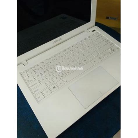 Laptop Notebook Asus X200ma Bekas Second Harga Murah Di Bandung