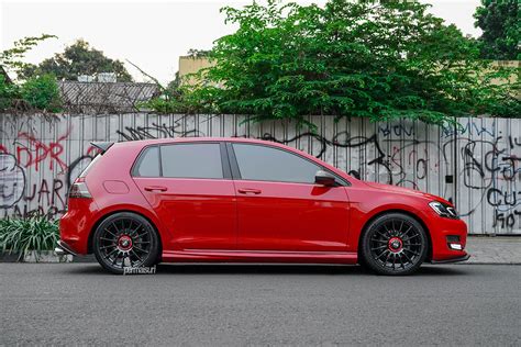 Permaisuri Oz Racing Superturismo Evoluzione On Volkswagen Golf Mk Vii