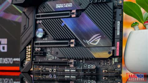 Mainboard ASUS ROG X570 CROSSHAIR VIII DARK HERO Chính Hãng