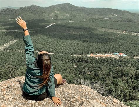 This Hidden Hiking Spot In Batu Pahat Promises A Breathtaking View