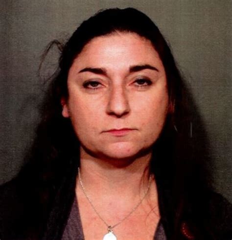 Dui Charge For Norwalk Woman In 1 Car New Canaan Crash Pd Norwalk